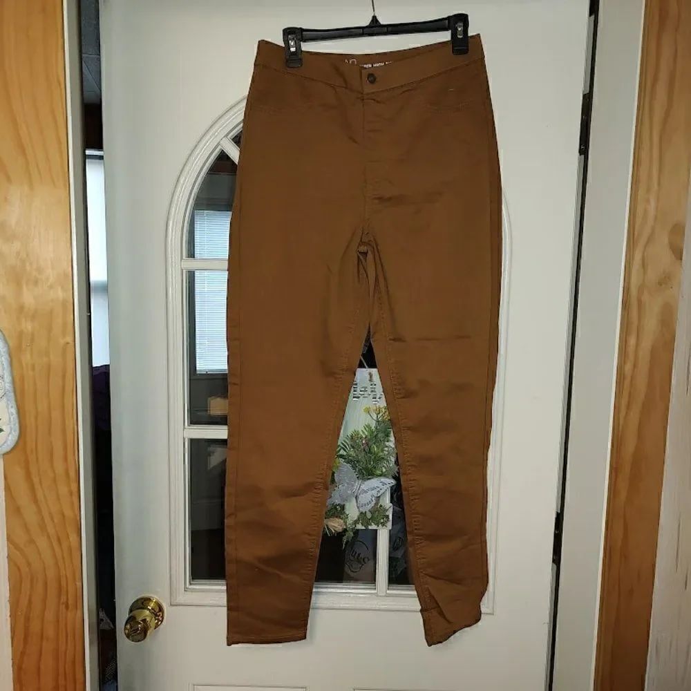 New No Boundaries Brown Mustard Colored  Super High Rise Jeggings Junior L